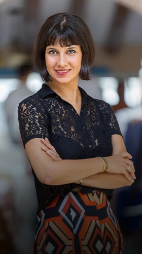 Oya Geron, Co-Founder of CoMindLab and AI transformation leader